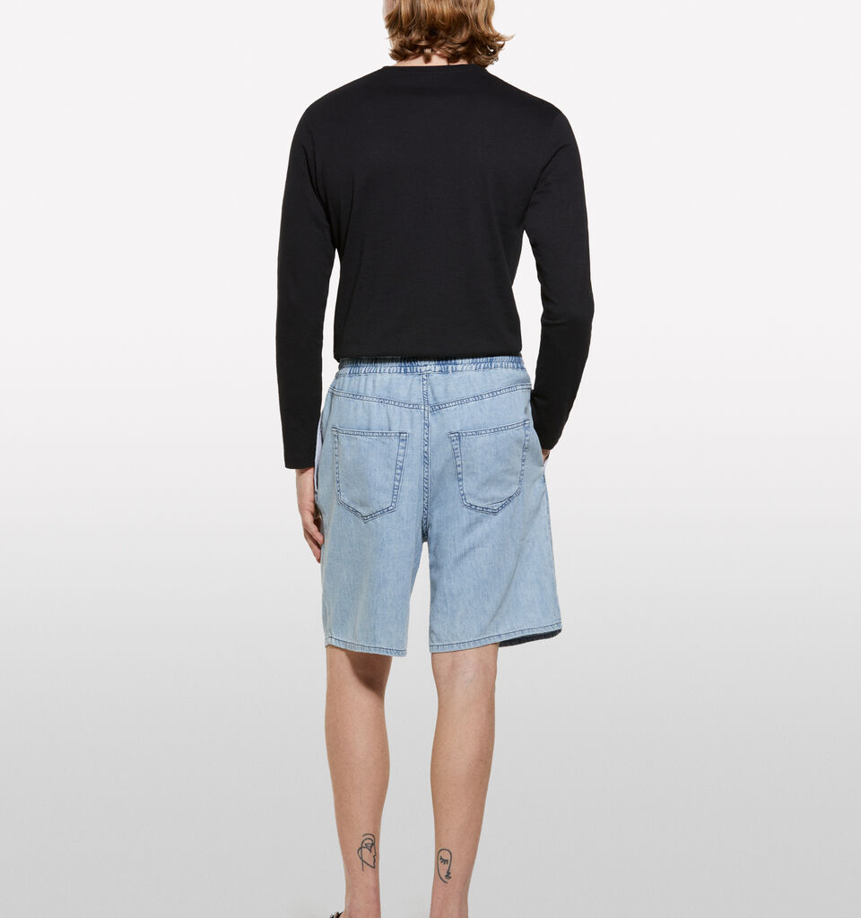 Langärmeliges T-Shirt slim fit in Schwarz - langärmeliges t-shirt für herren - Schwarz | Sisley image number 3